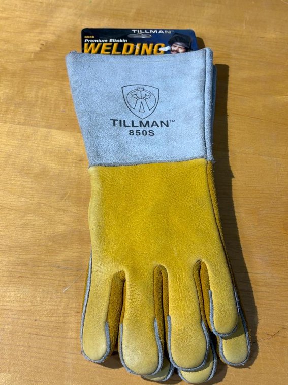 New, Tillman 850S Size Small Welding Gloves 850S