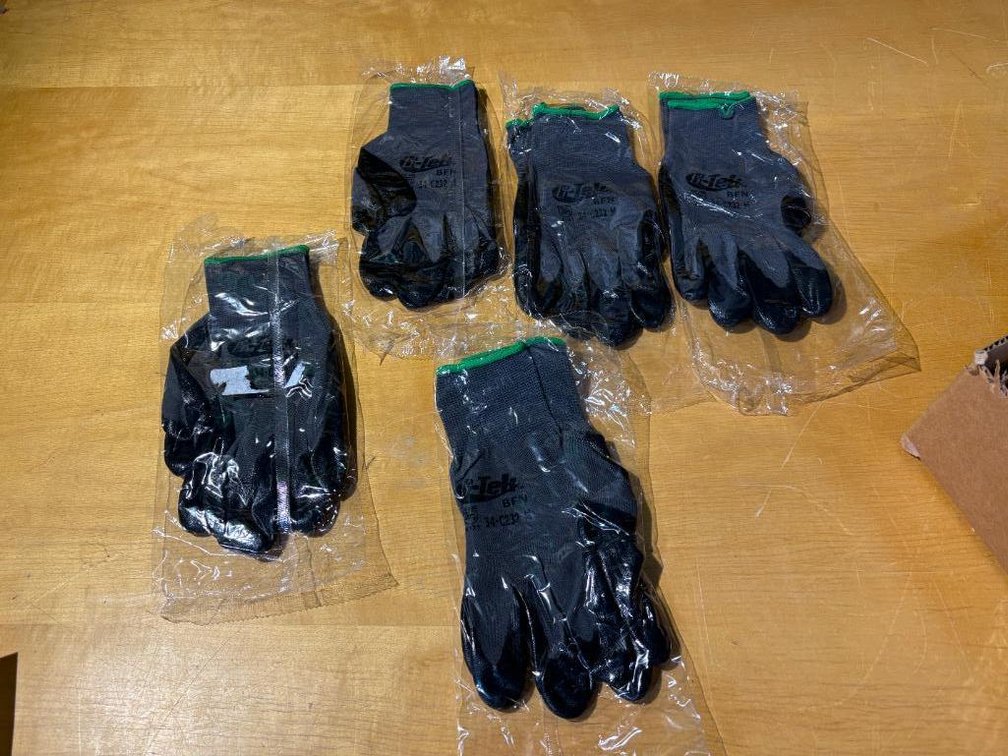5 New Pair of Work Gloves, PIP G-Tek Knit Nylon Gloves