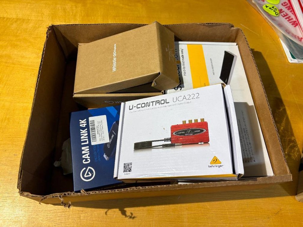 Box of Tech, Cam Link 4k, U-Control UCA222, Docking Station for Laptops, Whistle Go Explore Pet Tracker