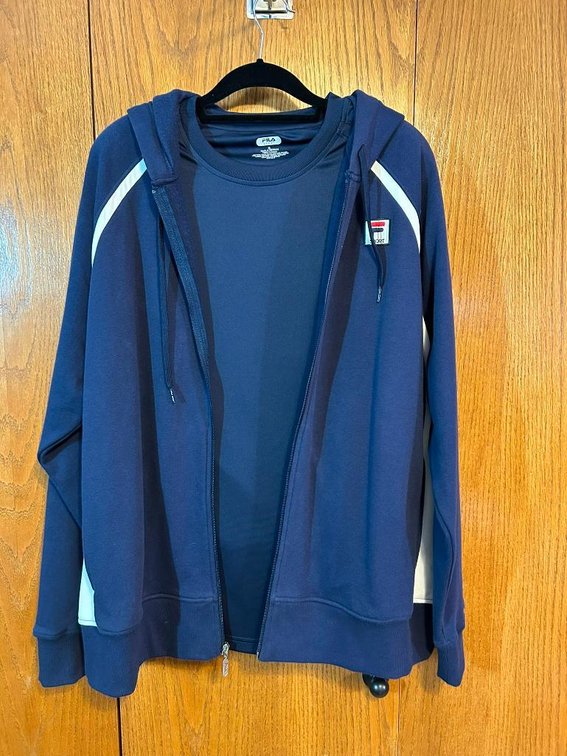 Fila, Sweat suit (Shirt, Pants and outer Jacket), Size XL, NWT Cond.