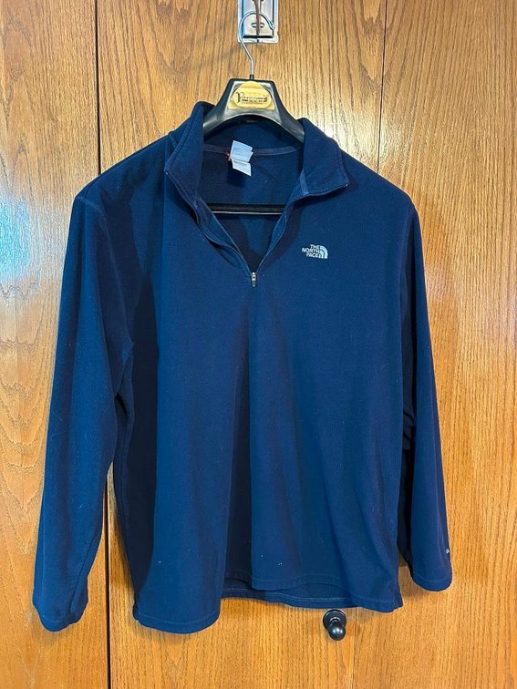 Northface lightweight 1/4 Zip, Size 2XL, 100% Polyester, Good Condition