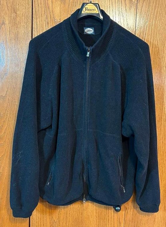 Tommy Bahama Sweater , Guessing-Size 2XL, Guessing-100% Cotton, Good Condition