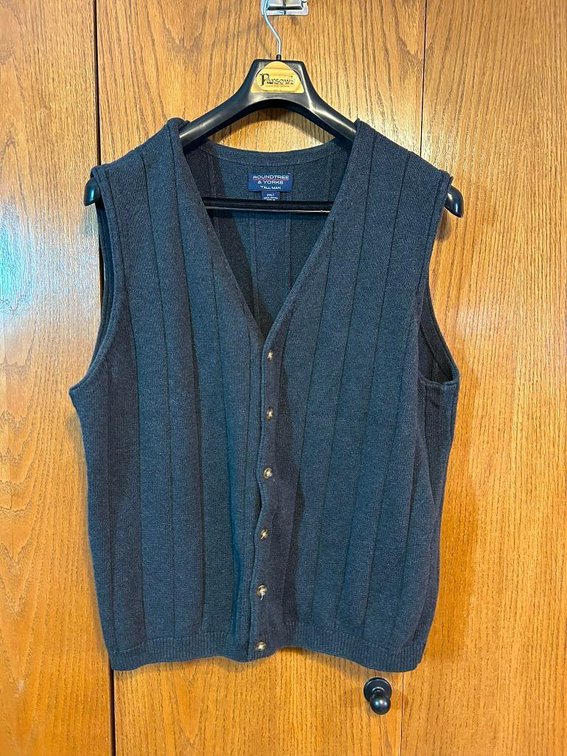 Roundtree & Yorke Tallman, Sweater Vest, button up, Size 2xl, 100% Cotton, Good Cond.