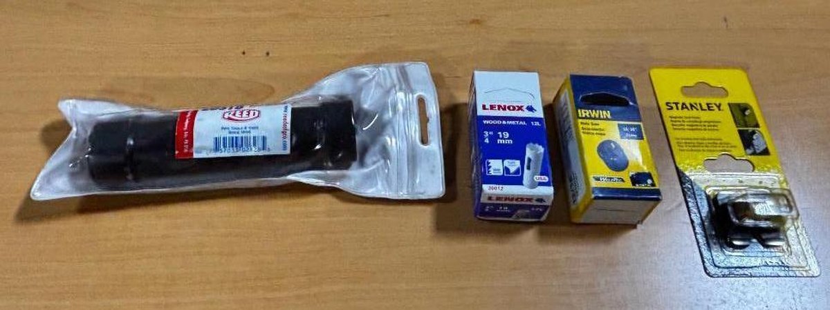 REED 1-1/8in Extended Socket  EDS18, Stanley Stud Finder, Irwin 13/16in Hole Saw, Lenox 3/4in Hole Saw