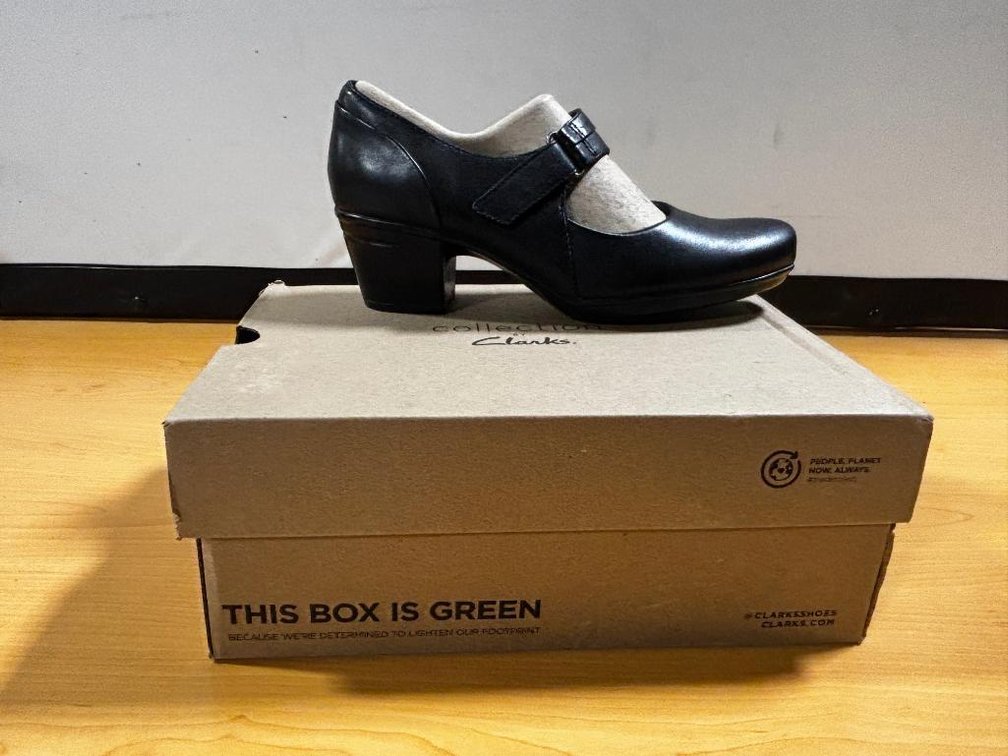 New, Clarks Women's Emslie Lulin Dress Pumps, Black, Size 8.5