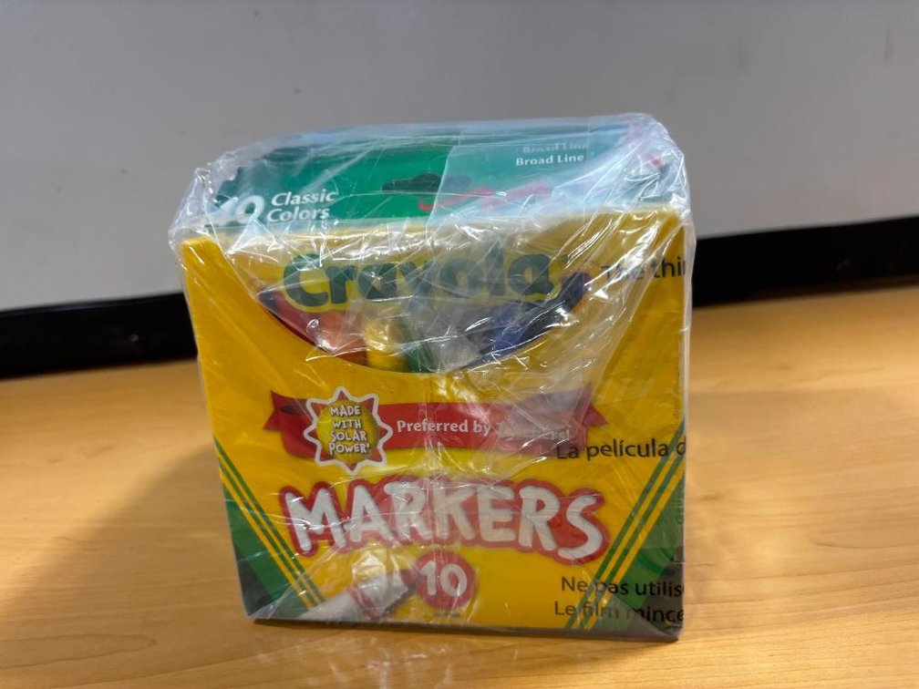 12 New Crayola Marker Sets, 10 Markers Per Pack