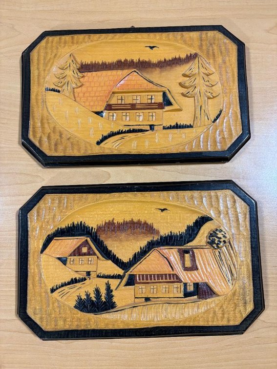 Pair of Vintage Cabin / Farm Wall Plaques