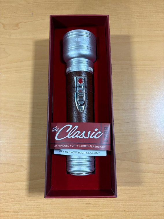 New, NEBO the Classic Modern LED Flastlight, no. 6821 w/ Orig. Box