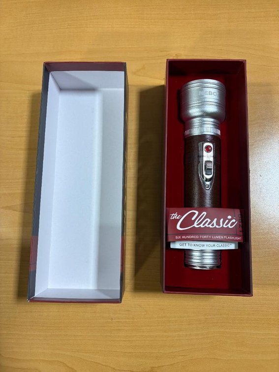 New, NEBO the Classic Modern LED Flastlight, no. 6821 w/ Orig. Box