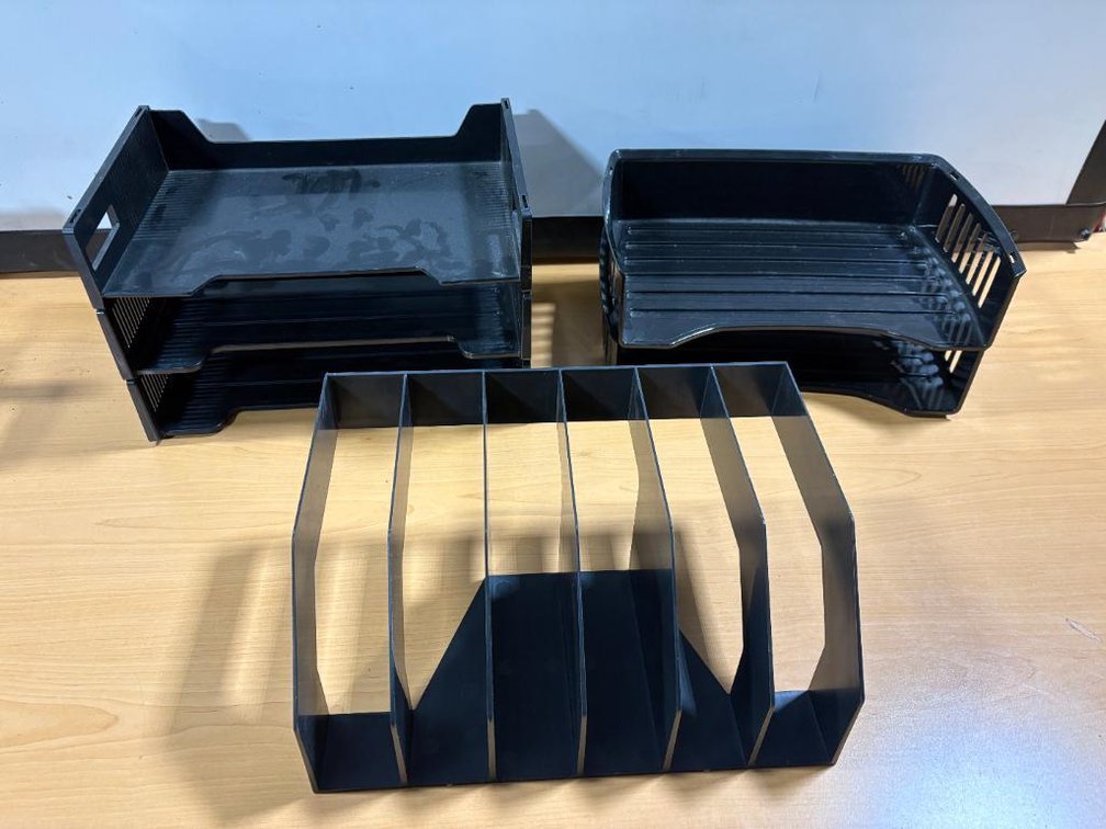 Desk Top In-and-Out Trays and File Folder Rack