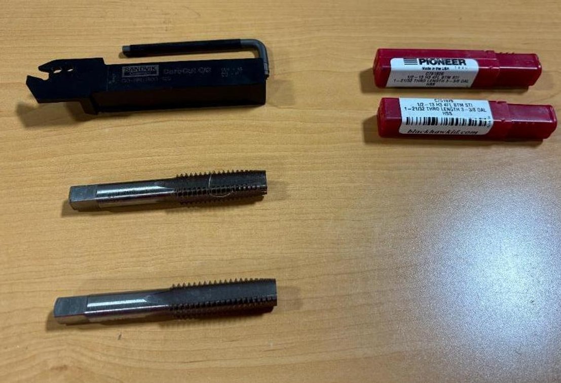 Tooling & Die, New, 5 Pieces, Pioneer & Blackhawk Industrial Cutting Tools/ Flute Taps