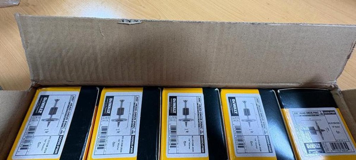 New Case of 5, DeWalt .300in Head Drive Pins 50090-PWR w/ 7/8in Washer, 500 Total, 100/Pkg.