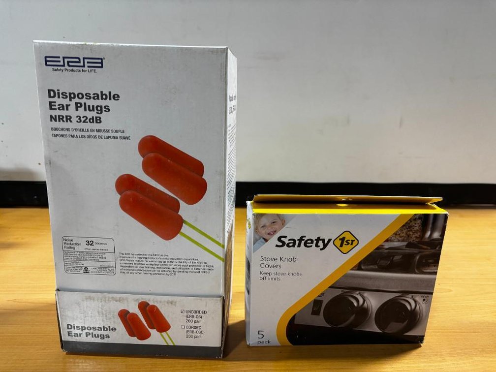 Case of 200 Disposable Ear Plugs, Safety 1st Stove Knob Covers, 5 Pack