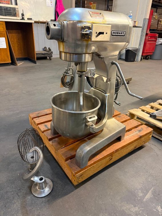 Hobart Model A-200 D 20-Quart Stand Mixer w/ Bowl, Dough Hook, Whisk and Flat Beater