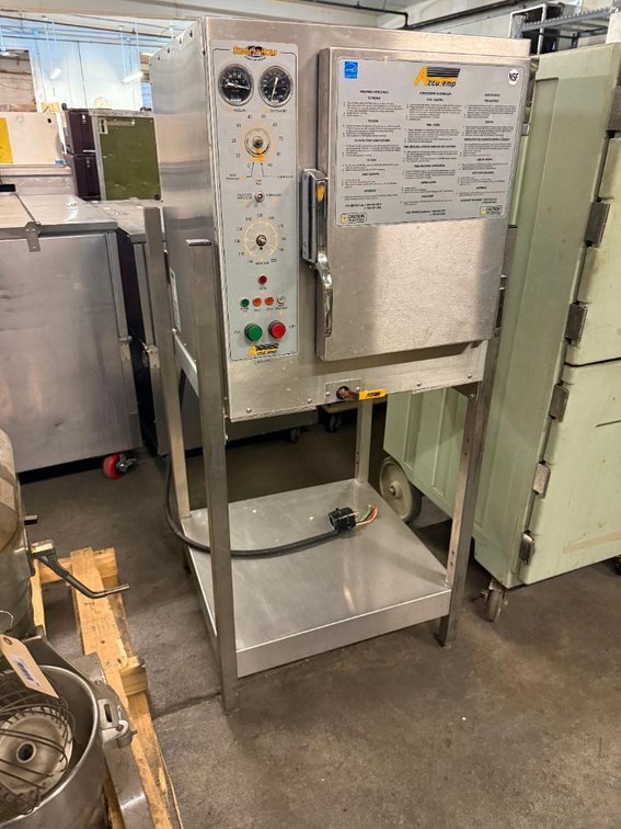 AccuTemp Model: S64803D1073020 Steam 'n' Hold 6-Pan Steamer on Stand