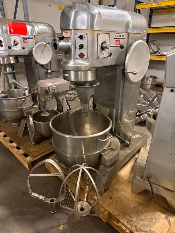 Hobart Model L-800, 80-Quart Stand Mixer, w/ Bowl, 5-Attachments, Dough Hook, 2 Flat Beaters & 2 Whisks, 208v, 3ph