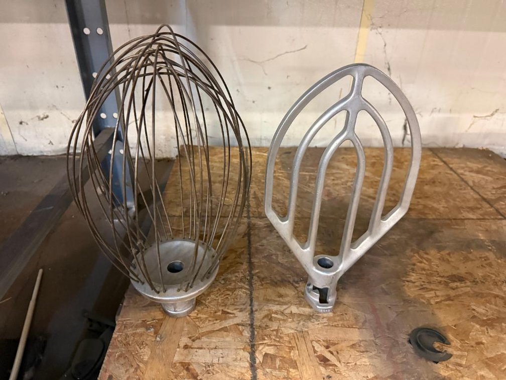 Hobart 20-Quart Stand Mixer Flat Beater & Whisk Attachments Combo