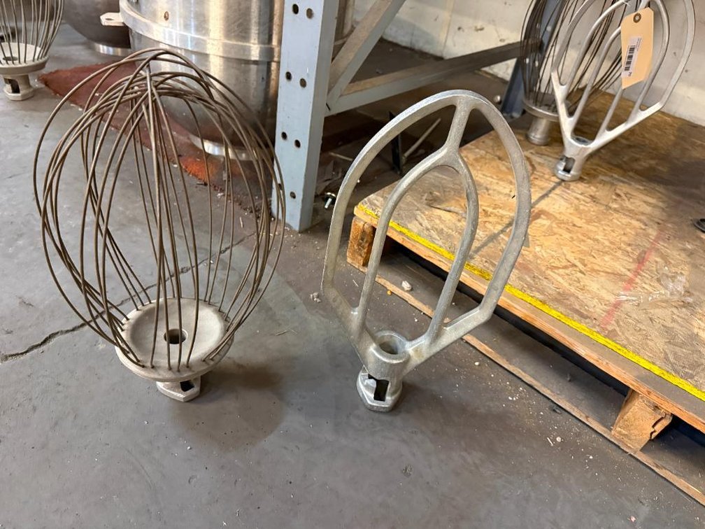 Hobart 30-Quart Stand Mixer Flat Beater & Whisk Attachments Combo