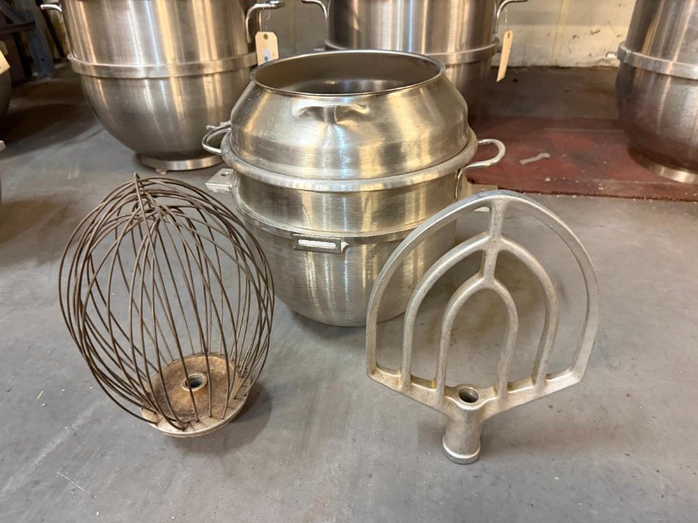 Hobart 20-Quart Stand Mixer Bowl, Flat Beater & Whisk Attachments Combo