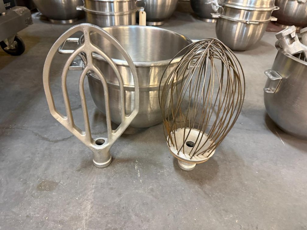 Hobart 20-Quart Stand Mixer Bowl, Flat Beater & Whisk Attachments Combo