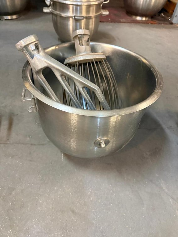 Hobart 20-Quart Stand Mixer Bowl, Flat Beater & Whisk Attachments Combo