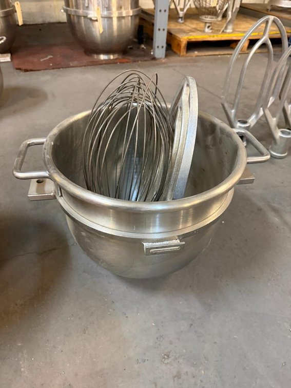 Hobart 20-Quart Stand Mixer Bowl, Flat Beater & Whisk Attachments Combo