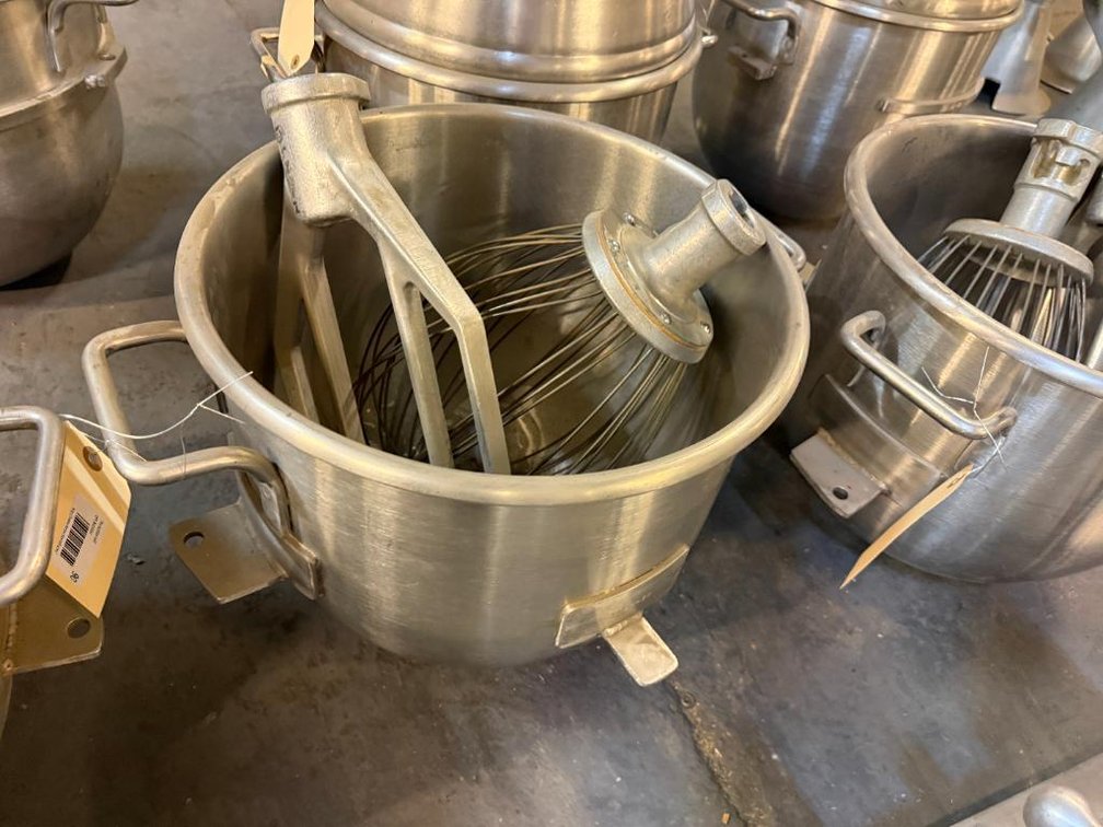 Hobart 30-Quart Stand Mixer Bowl, Flat Beater & Whisk Attachments Combo