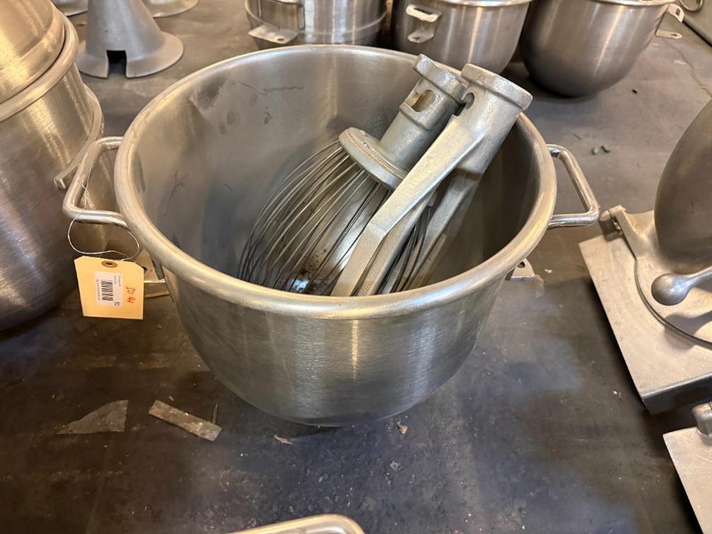 Hobart 30-Quart Stand Mixer Bowl, Flat Beater & Whisk Attachments Combo