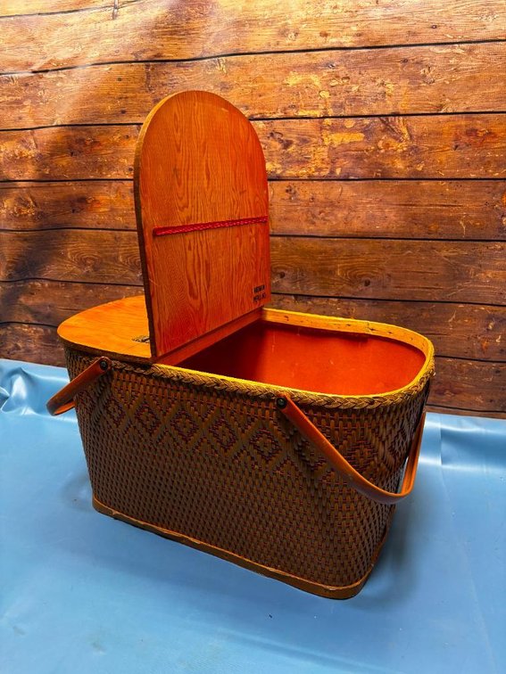 Vintage Picnic Basket
