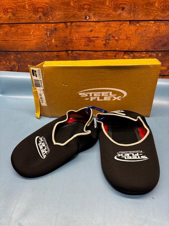 Steel-Flex, New, FloorGuardz, SEN-504, Reusable Overshoes, Large, Red