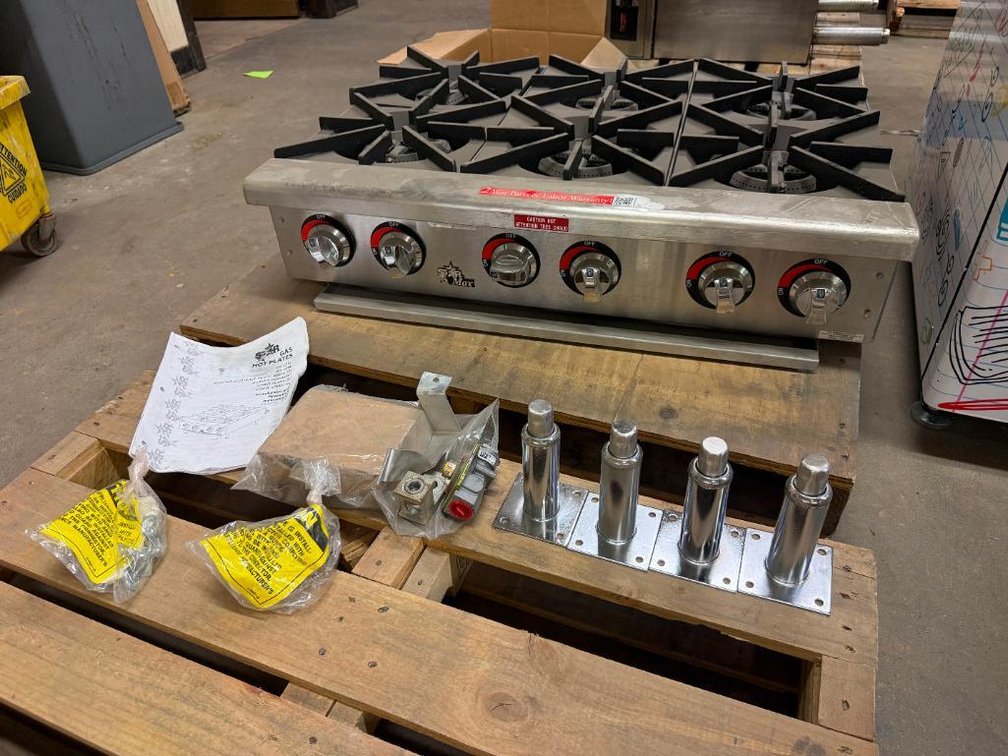 Star Mfg.Six Burner Countertop Gas Range w/ Manual, Looks New, Model 606HF 36in