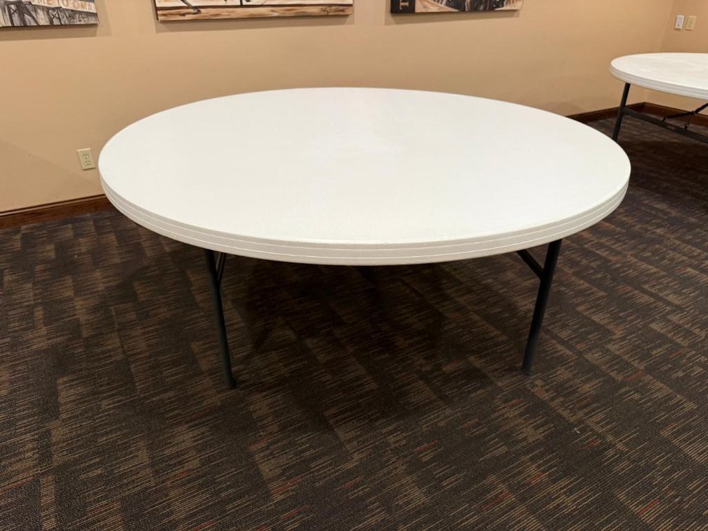 Lifetime 6ft Round Folding Banquet Table