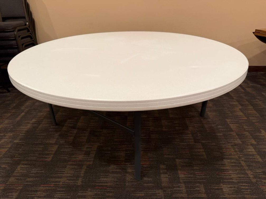 Lifetime 6ft Round Folding Banquet Table
