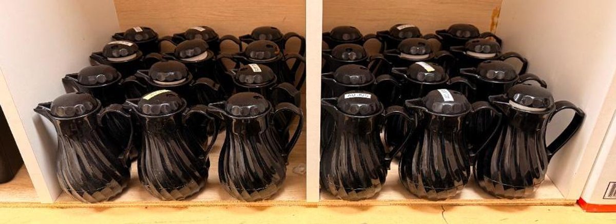 Lot of 24, Connoisserve No. 4022/10 Beverage Dispensers, Insulated Hot Beverage / Cold Beverage Pitchers