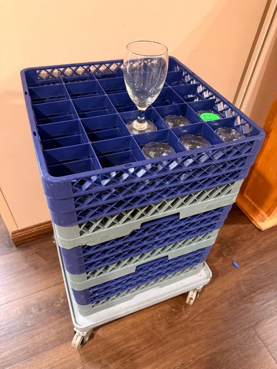 Dishwasher Glass Dolly, Glass Racks w/ 57 Libbey 16-1/2oz Ice Tea Glasses