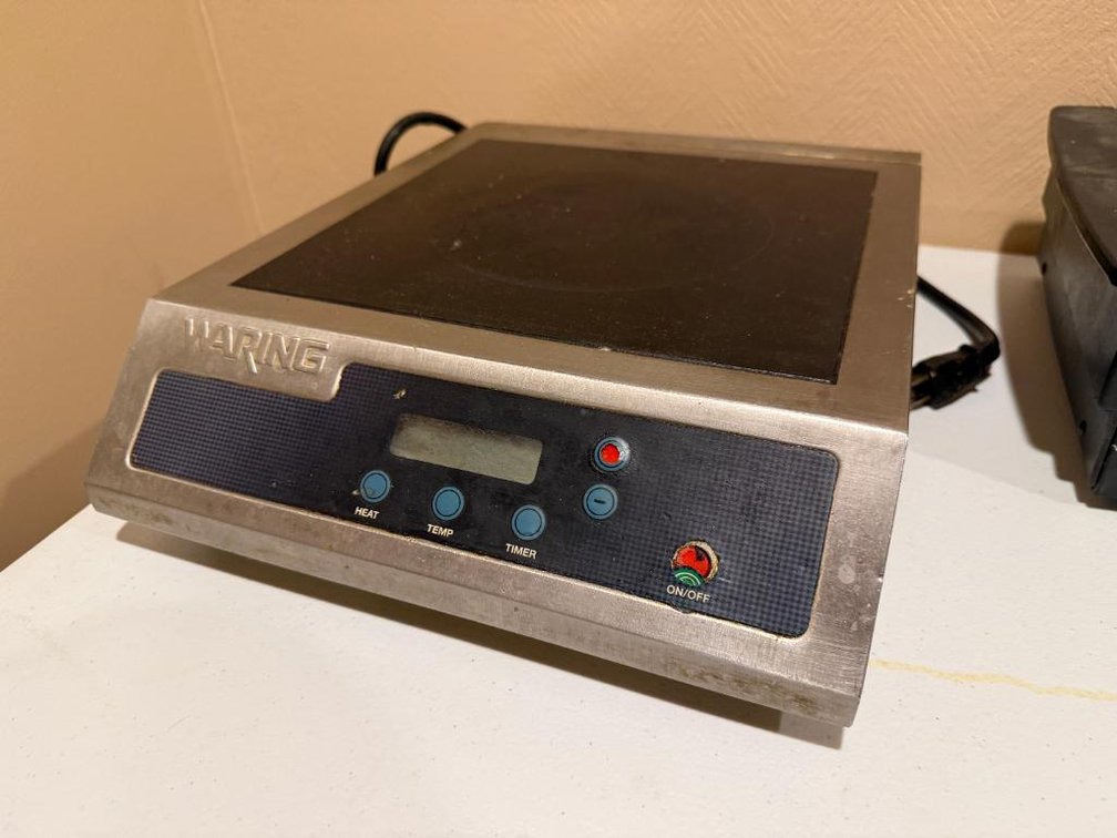 Waring Commercial Induction Range Model WIH400