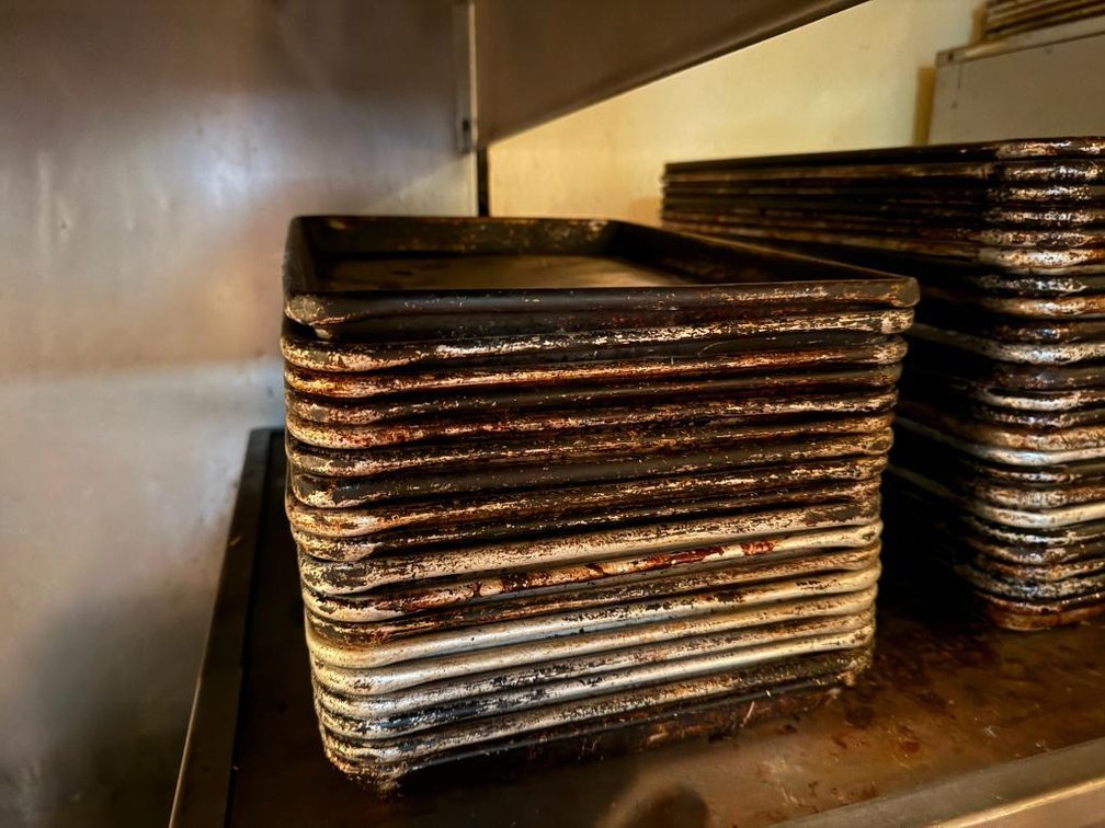 Lot of 18, 9in x 13in Sheet Pans