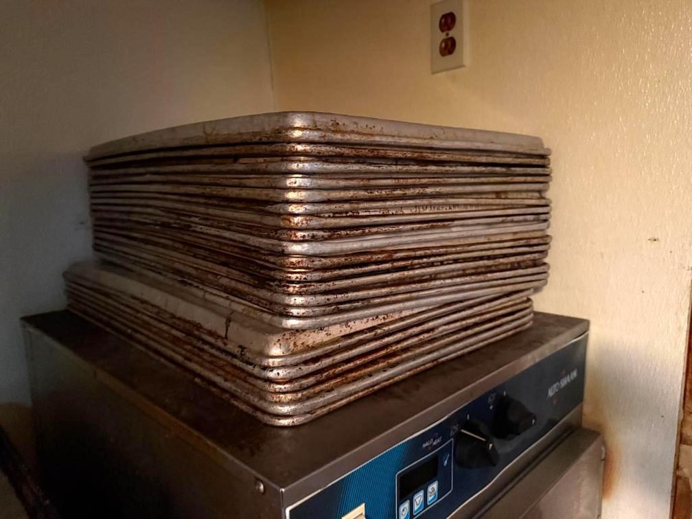 Lot of 21 Full-Size Sheet Pans