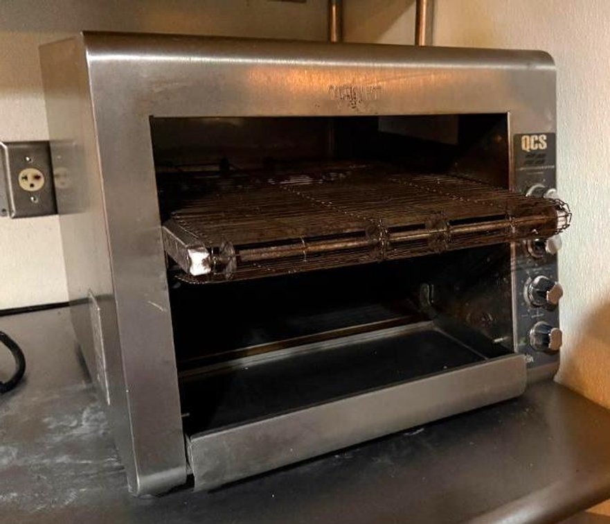 Star Model QCS-3 Holman Conveyor Toaster