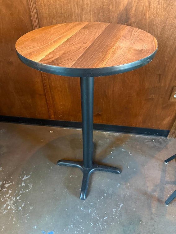 24in Round Laminate Top, High-Top Pub Table, 24in Diameter, 42in High, Single Pedestal Base