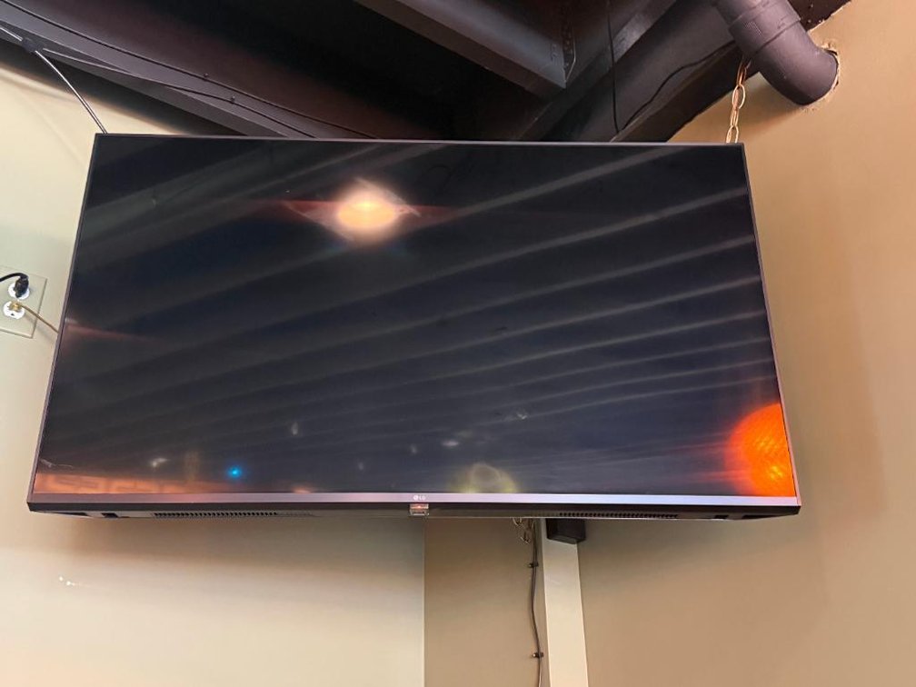 LG 43in HD-TV w/ Wall-Mount Bracket, Model: 43UR8000AUA - Buyer to Remove