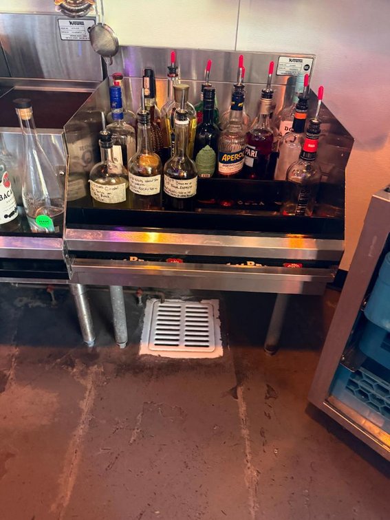KROWNE Model 18-24RD 18in x 24in 4-Step Raised Liquor Display