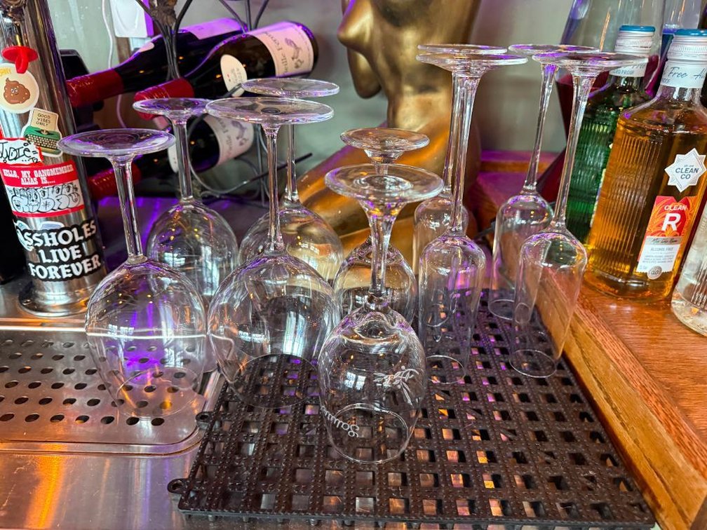 Red & White Wine Glasses