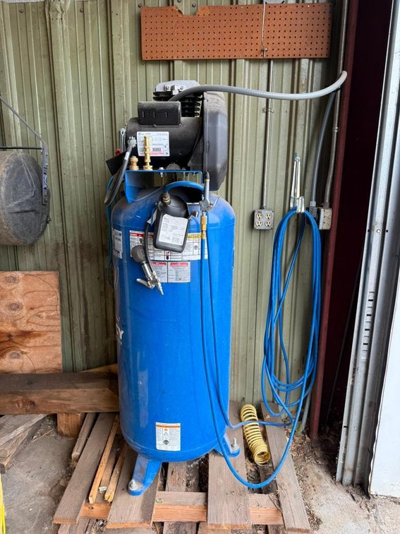 Quincy 3.5HP, 60 Gallon, Vertical Industrial Air Compressor, Made in USA, 1ph, 208-230v