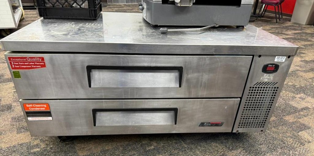 Turbo Air TCBE-52SDR, 2-Drawer Refrigerated Chef Base, Mobile Base