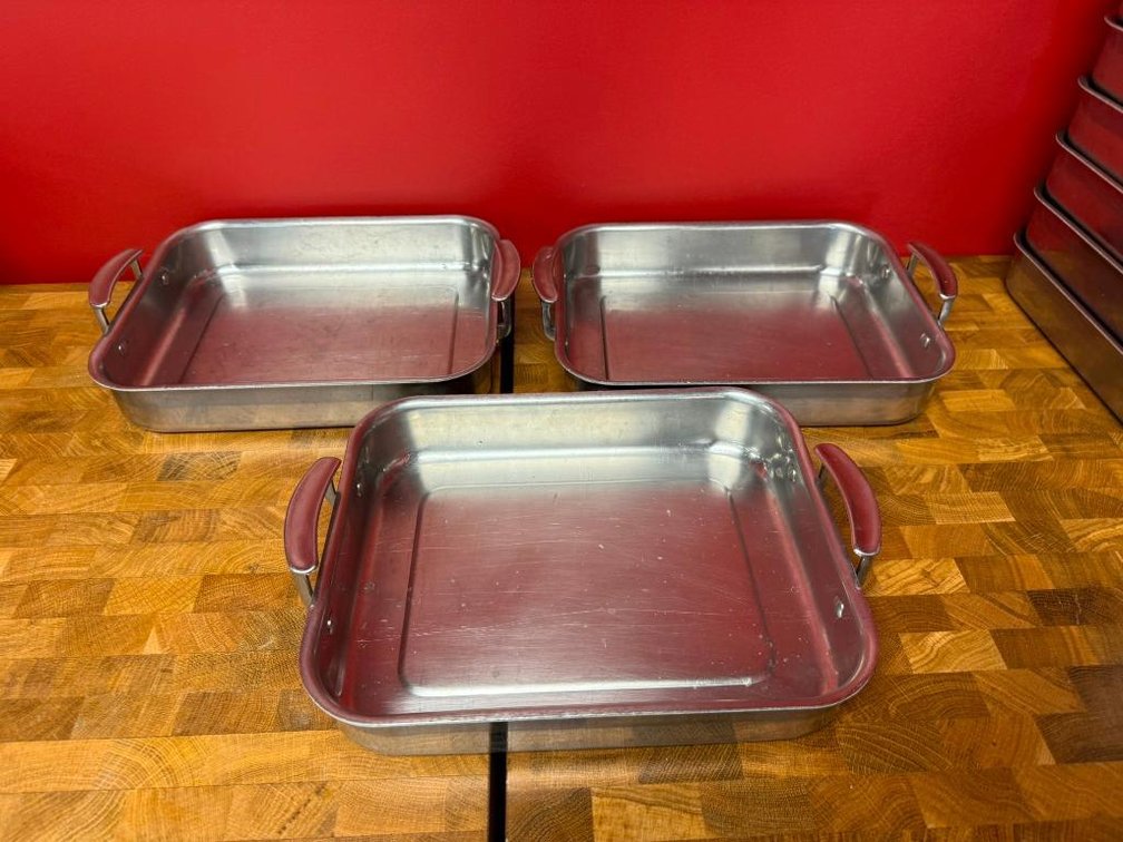 Lot of 3, Vollrath 49435 Miramar Display 2.8 Qt. Tri-Ply Stainless Steel Roasting Pan - 11 5/8" x 9 5/16" x 2"