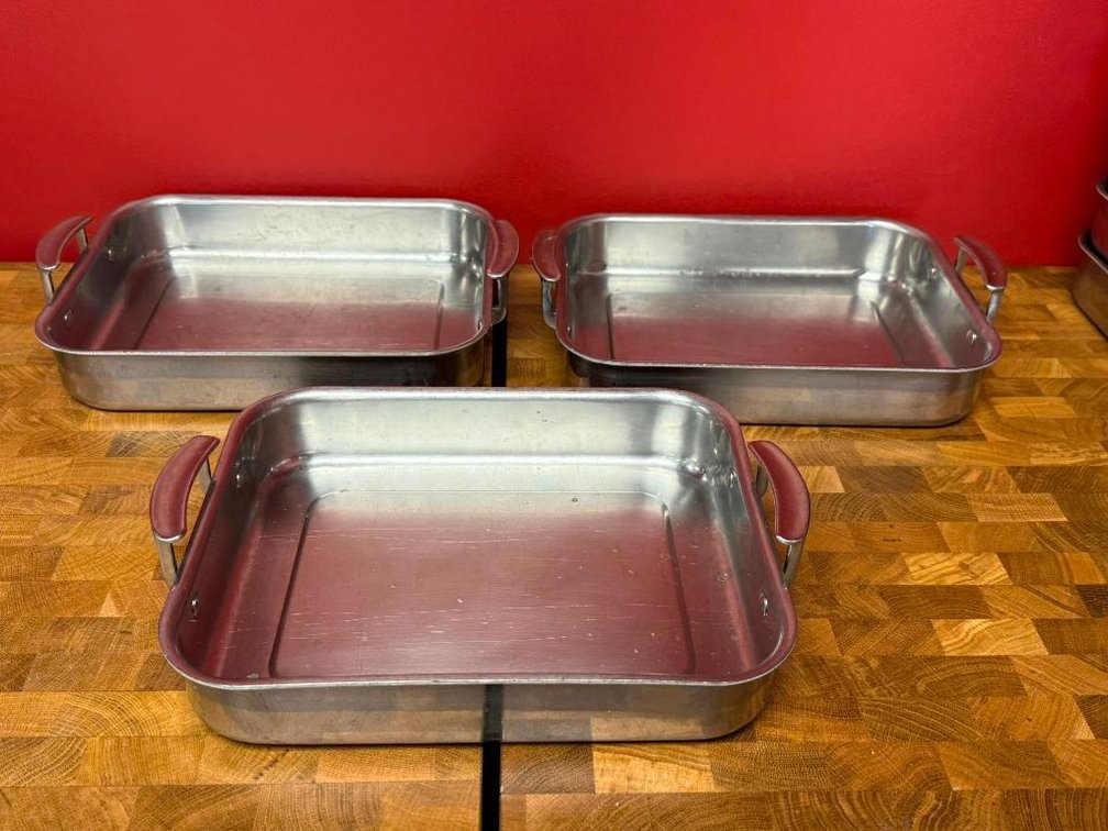 Lot of 3, Vollrath 49435 Miramar Display 2.8 Qt. Tri-Ply Stainless Steel Roasting Pan - 11 5/8" x 9 5/16" x 2"