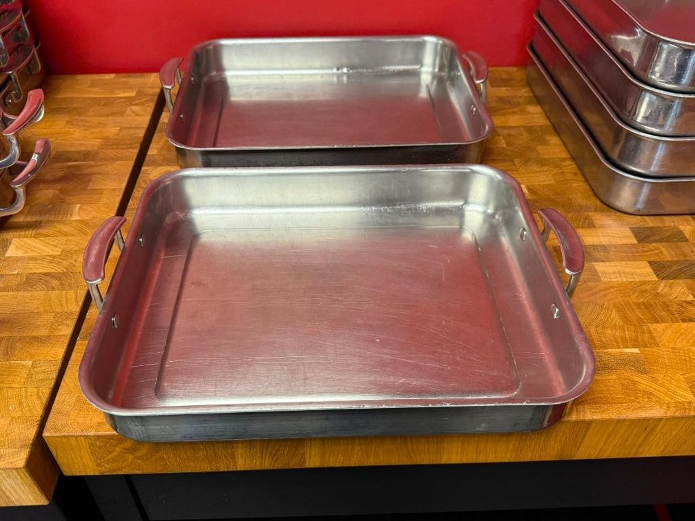 Lot of 2, Vollrath 49433 Miramar Display 4.6 Qt. Tri-Ply Stainless Steel Roasting Pan - 14 11/16" x 11 13/16" x 2"