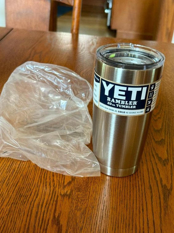New YETI Stainless Steel 20oz Rambler Tumbler