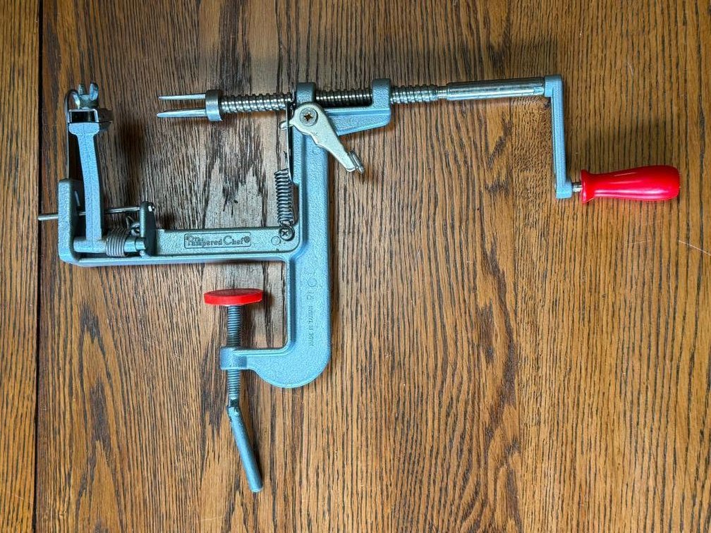 Pampered Chef Apple Peeler
